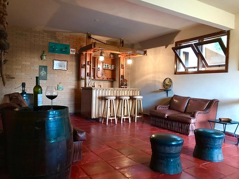 Country Home by Capivari Lodge Home