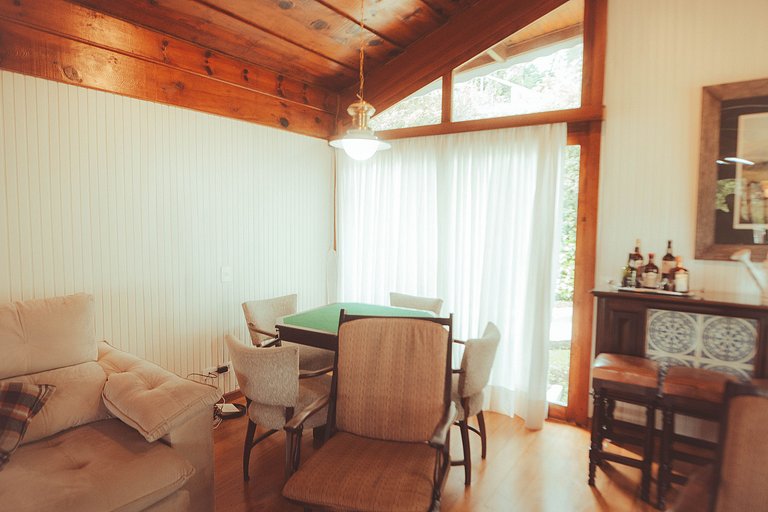 Canadá Home I by Capivari Lodge