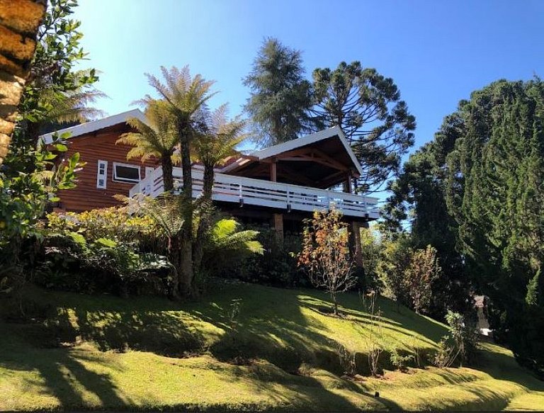 Canadá Home I by Capivari Lodge