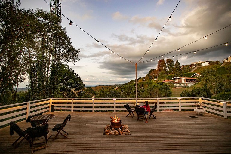 Hut Capivari Lodge com café da manhã incluso