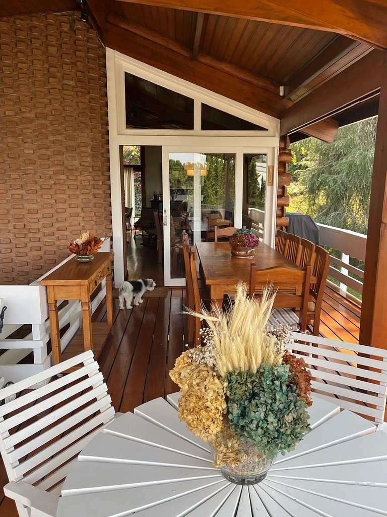 Canadá Home I by Capivari Lodge