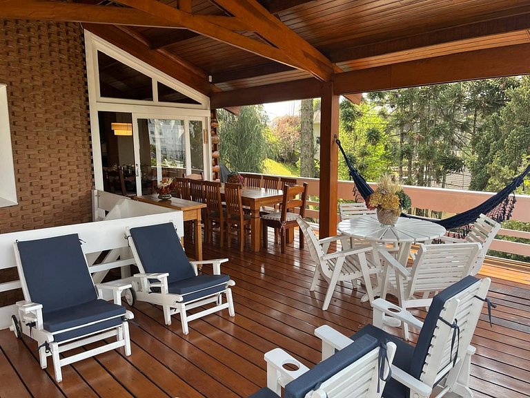 Canadá Home I by Capivari Lodge