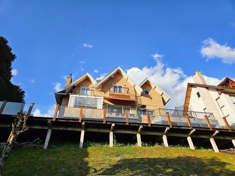 Casa Castelo Alpino com piscina e Sauna