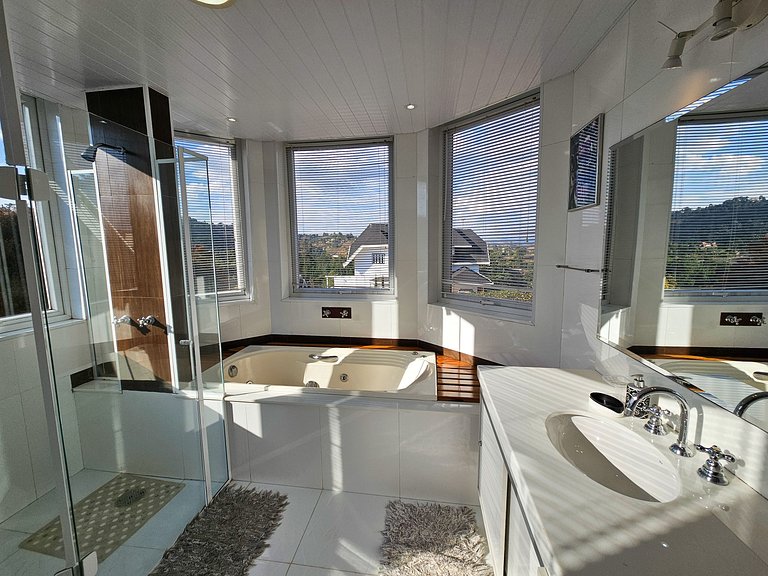 Casa Castelo Alpino com piscina e Sauna