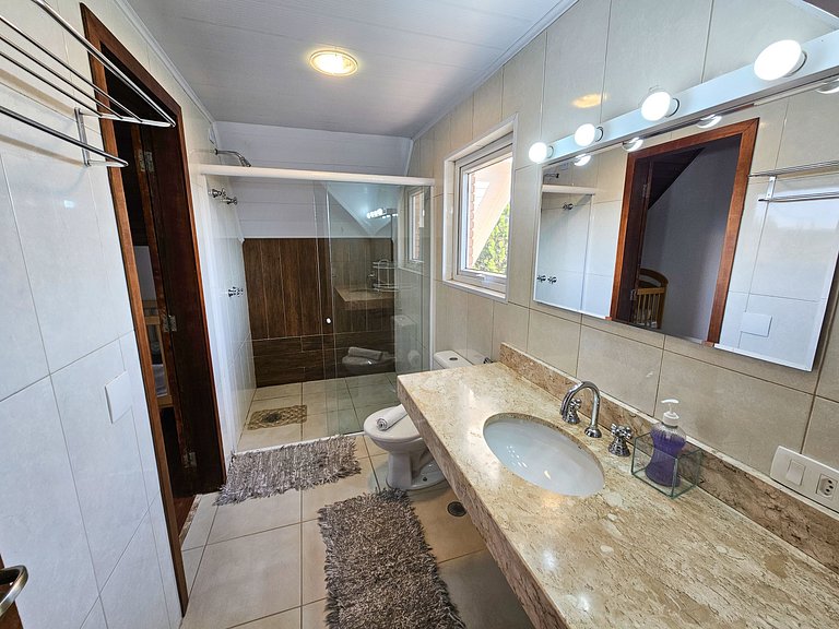 Casa Castelo Alpino com piscina e Sauna
