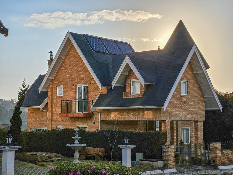 Casa Castelo Alpino com piscina e Sauna