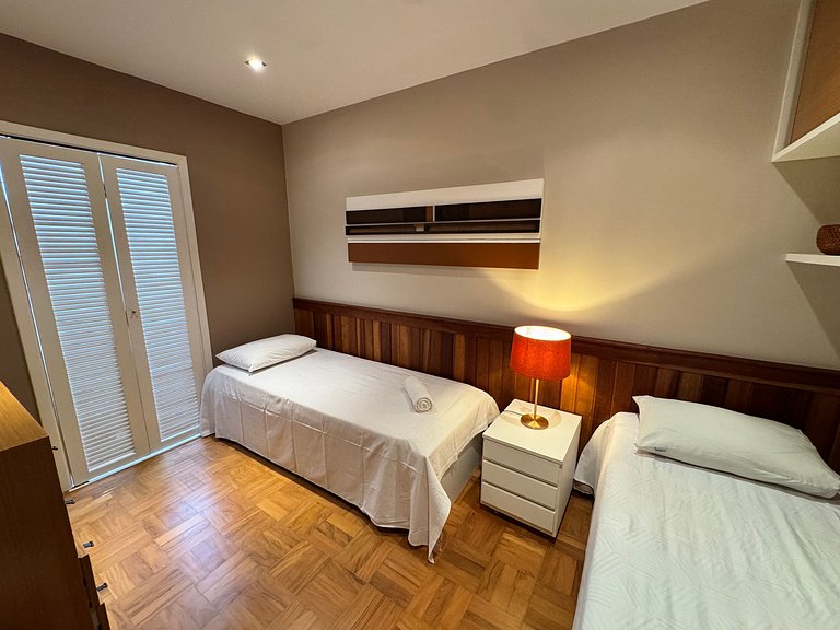 Flat Sans Souci II