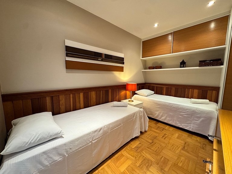 Flat Sans Souci II