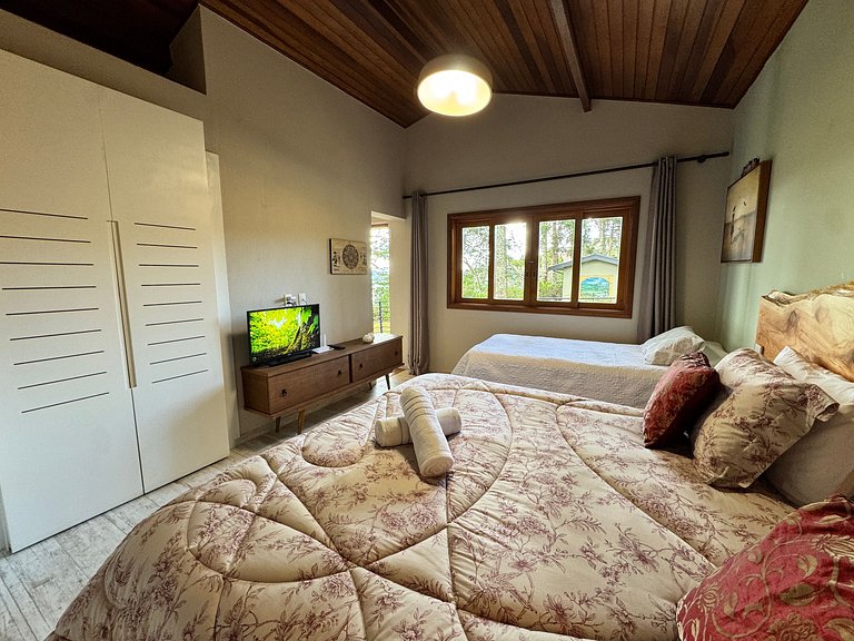 Suite 6 | Love Suite
