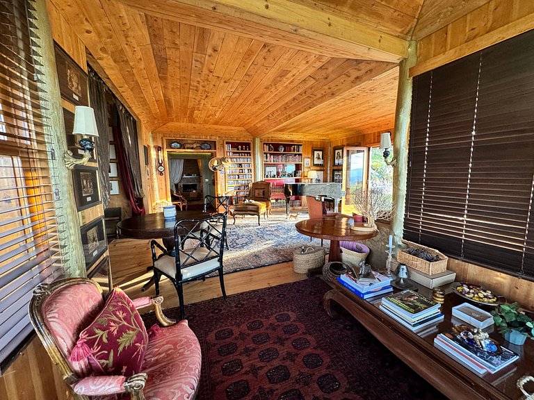 Luxuosa Datcha na Fazenda Serrana. Exclusivo.